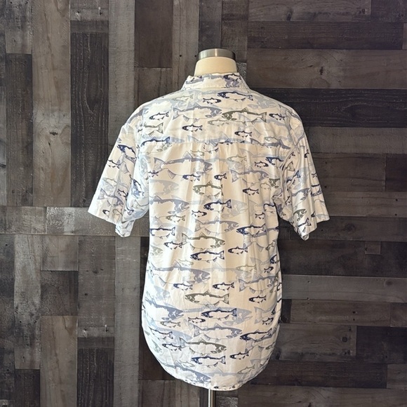 Men’s Columbia button up shirt XLarge sporty outdoor fishing camping vacation - Picture 8 of 11